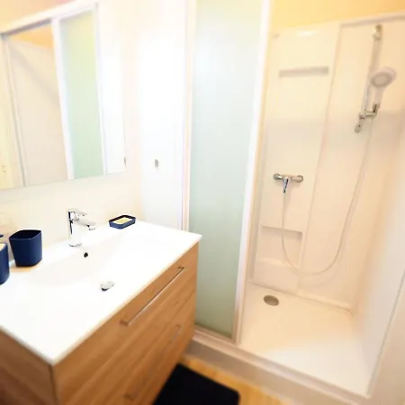 Face Aux Thermes Avec Parking Appartement